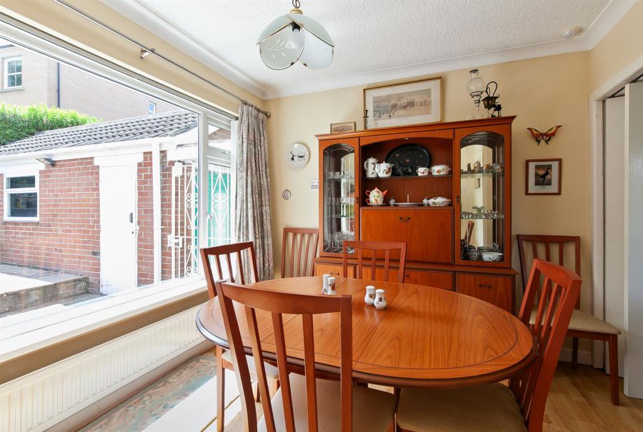 5 Strathearn Park