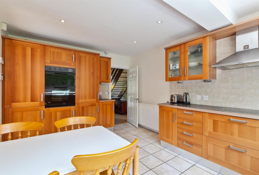 5 Strathearn Park