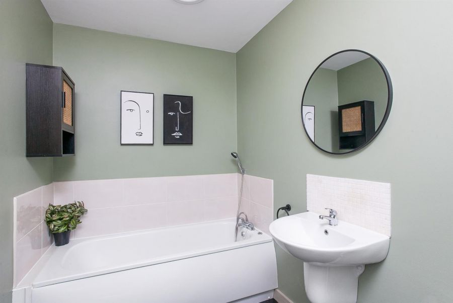 Apt 8b Altona Place