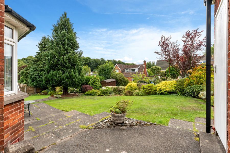 24 Castlehill Drive