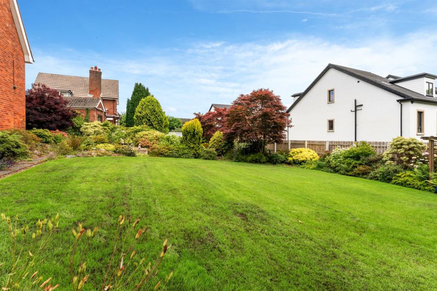 24 Castlehill Drive