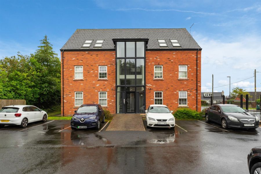 2 Old Church Square,dundonald, dundonald belfast, BT16 2FD