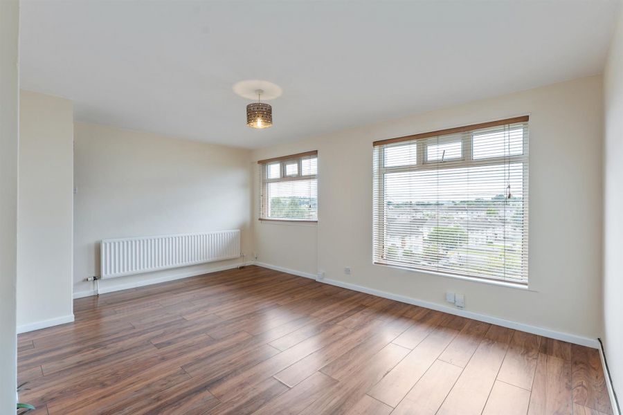 27 Claggan Park