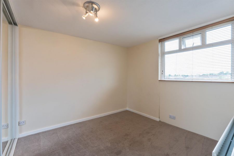 27 Claggan Park