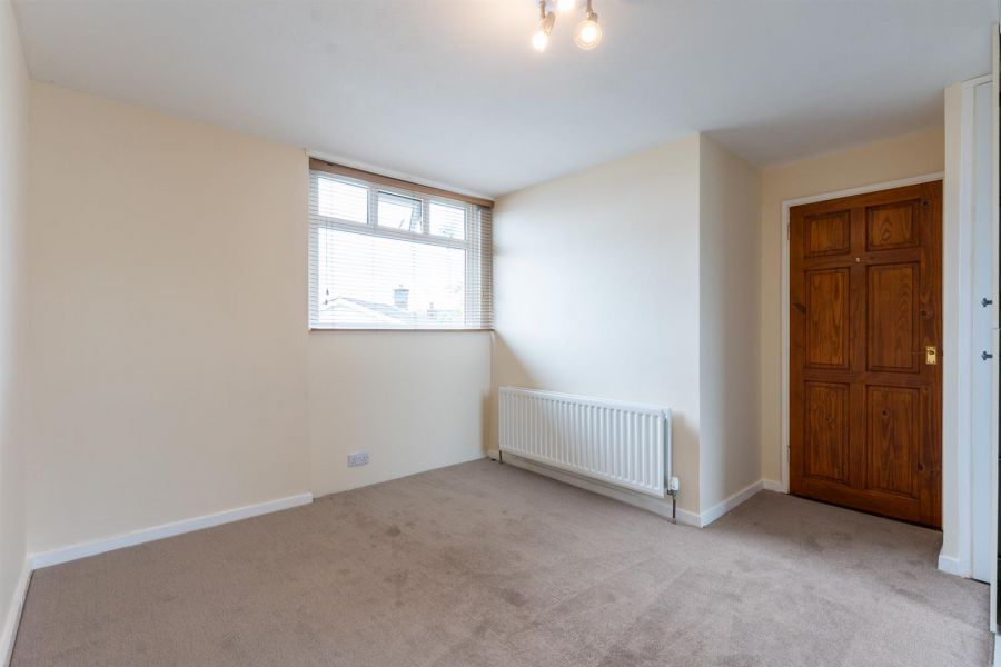 27 Claggan Park