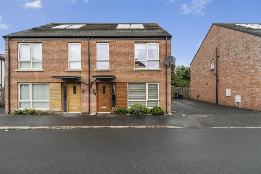 2 Victoria Close