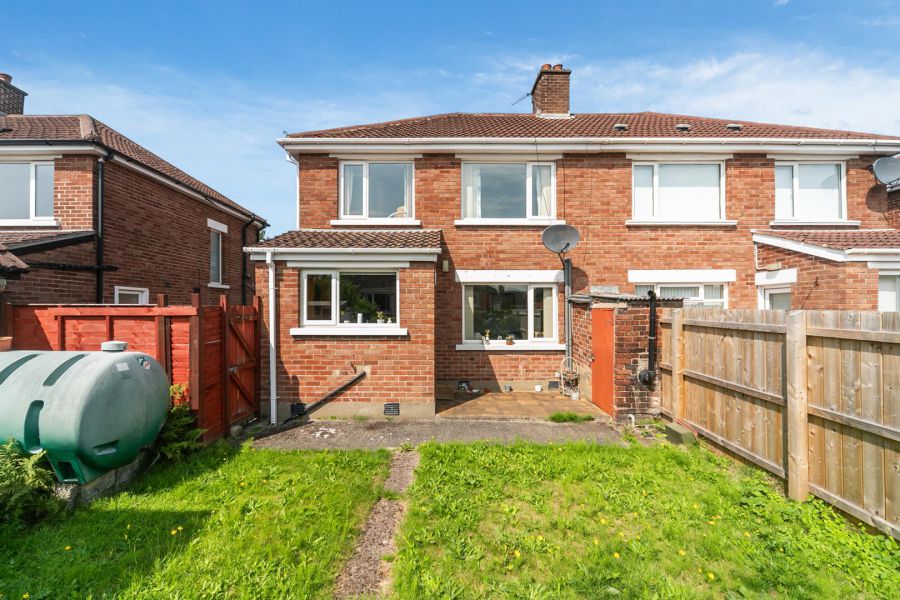 17 Orangefield Gardens