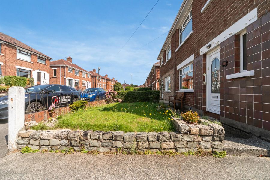 17 Orangefield Gardens