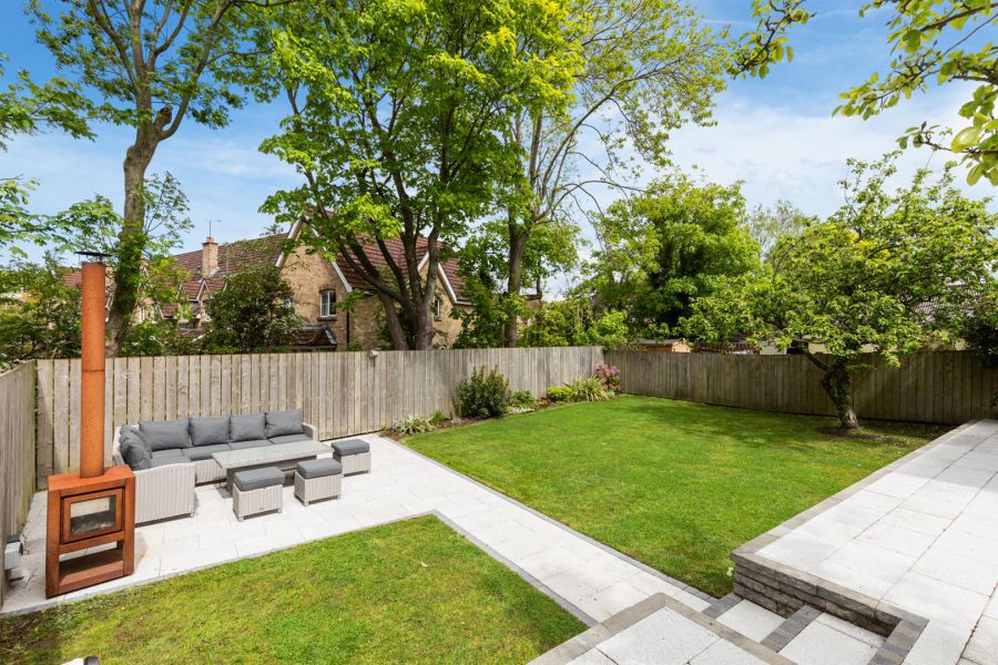 47 Abbey Gardens