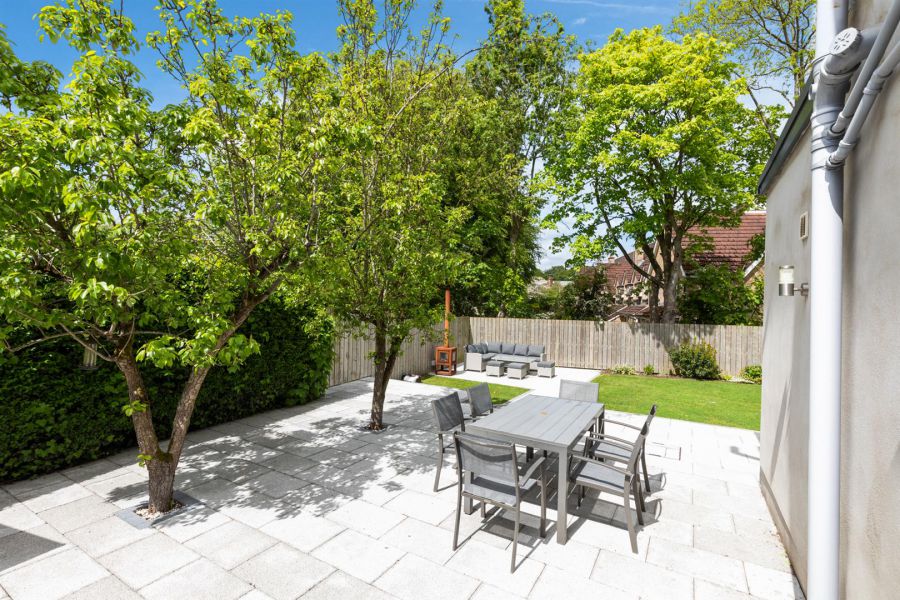 47 Abbey Gardens