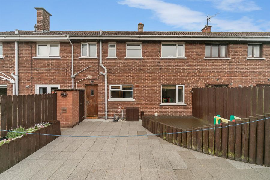 9 Knock Grove