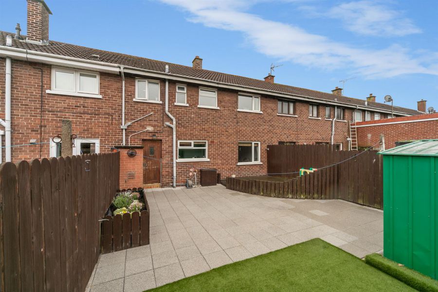 9 Knock Grove