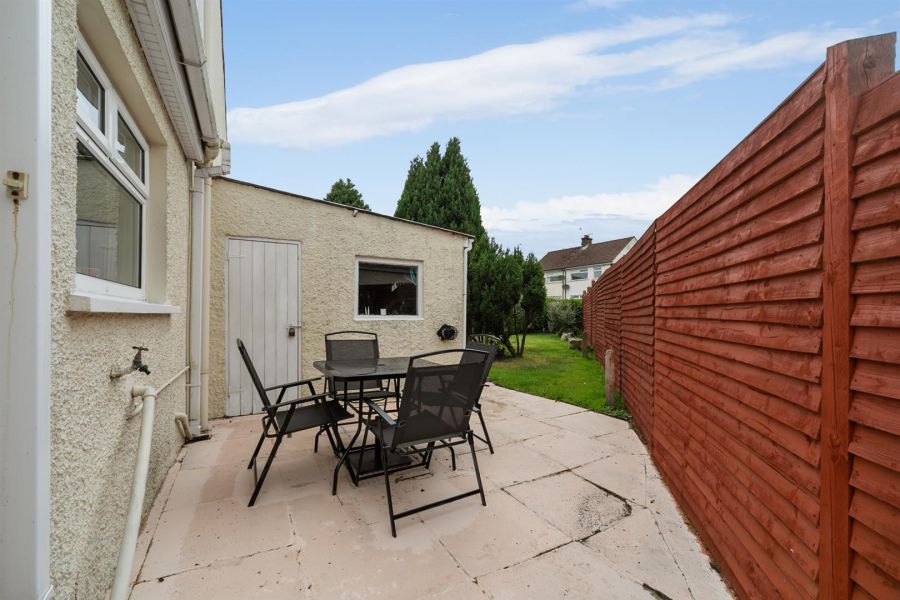 41 Cherryhill Crescent