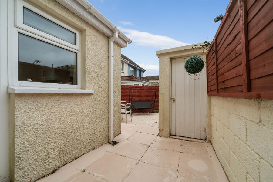 41 Cherryhill Crescent