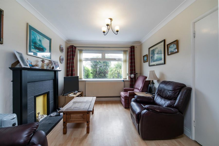 41 Cherryhill Crescent
