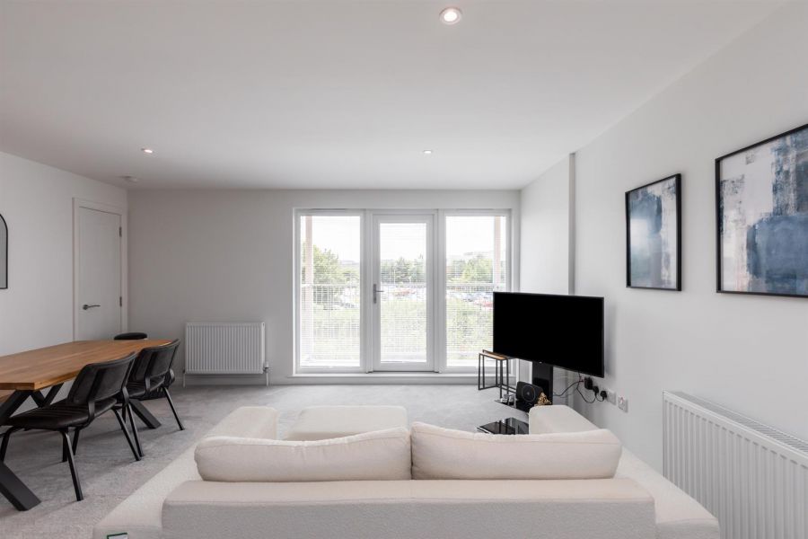 Apt 7, 1d Lewis Mews