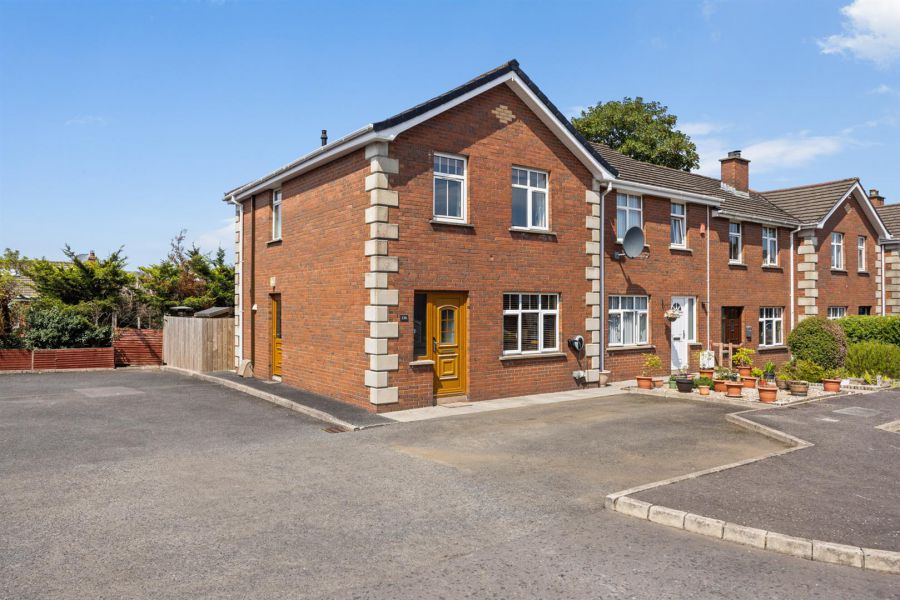 136 Ashmount Park