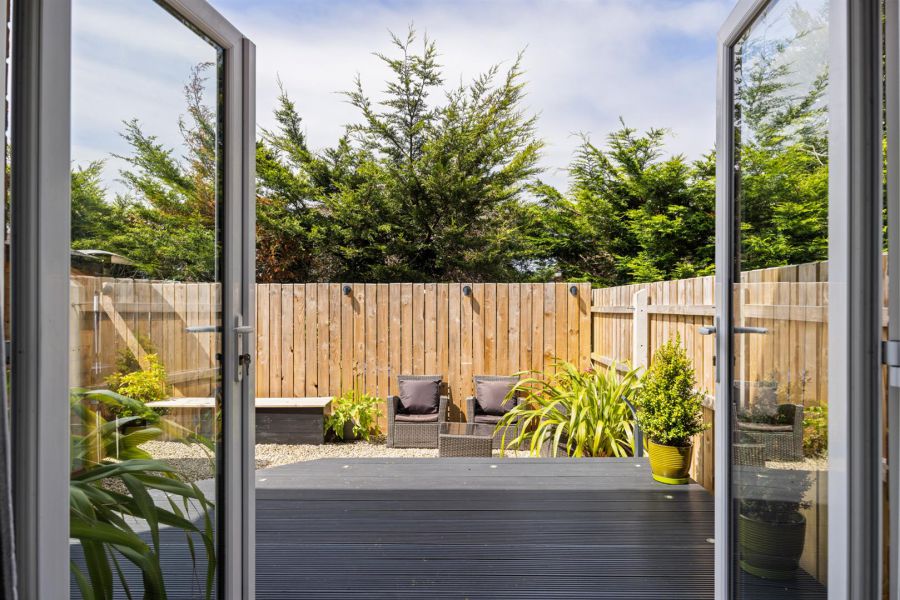 136 Ashmount Park