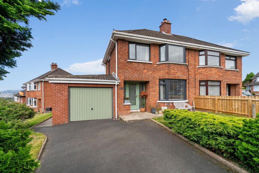12 Glenview Crescent
