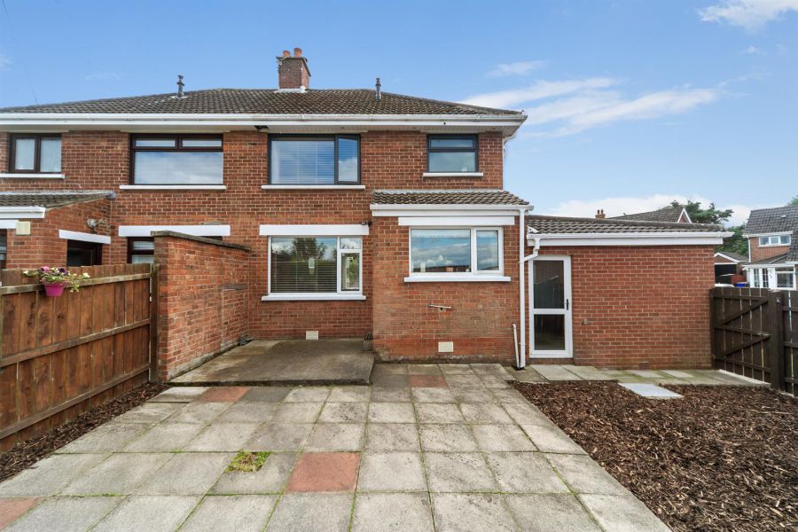 12 Glenview Crescent