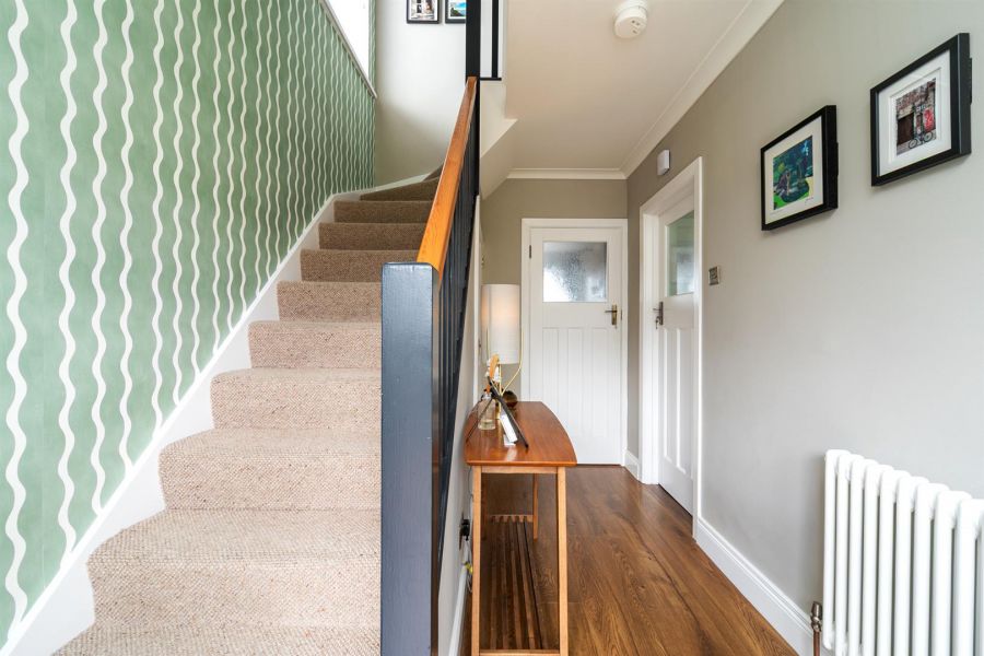 12 Glenview Crescent