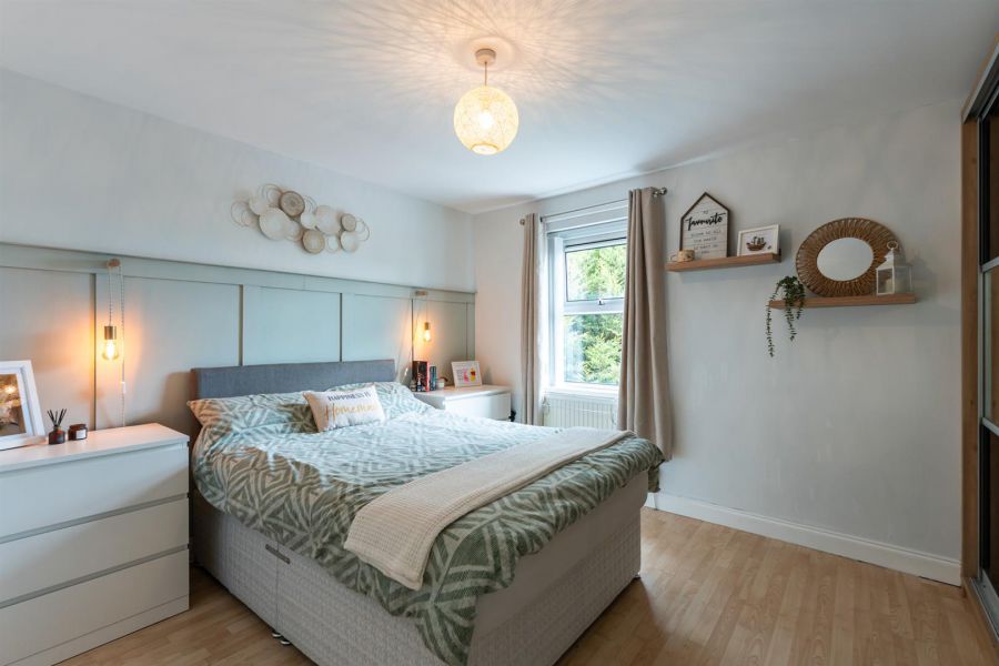 8 Avoniel Road