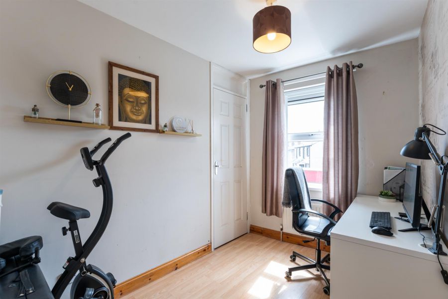 8 Avoniel Road