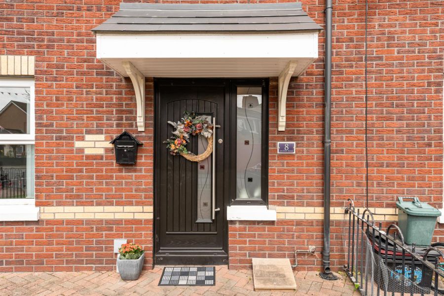 8 Avoniel Road