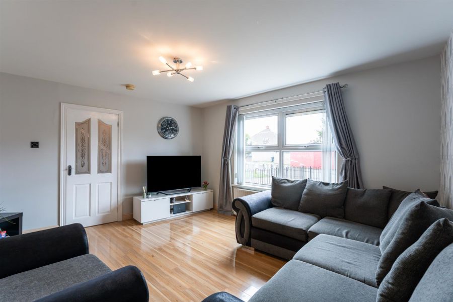 8 Avoniel Road