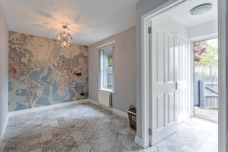 8 Avoniel Road