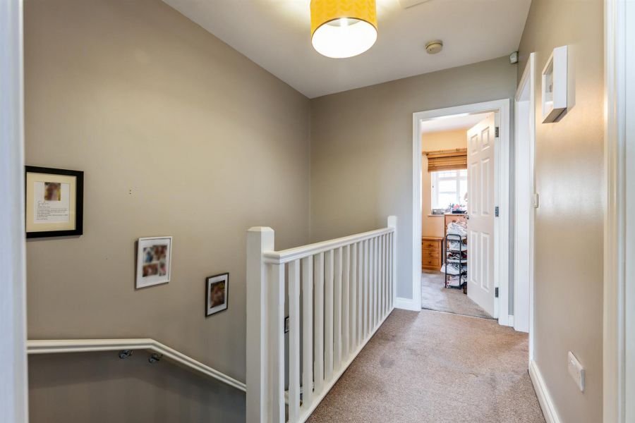 28 Coopers Mill Heights