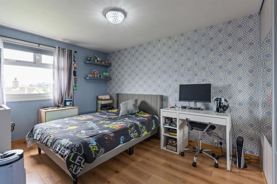 15 Claggan Park