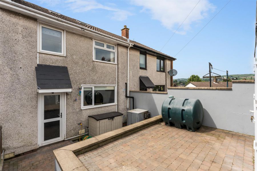 15 Claggan Park