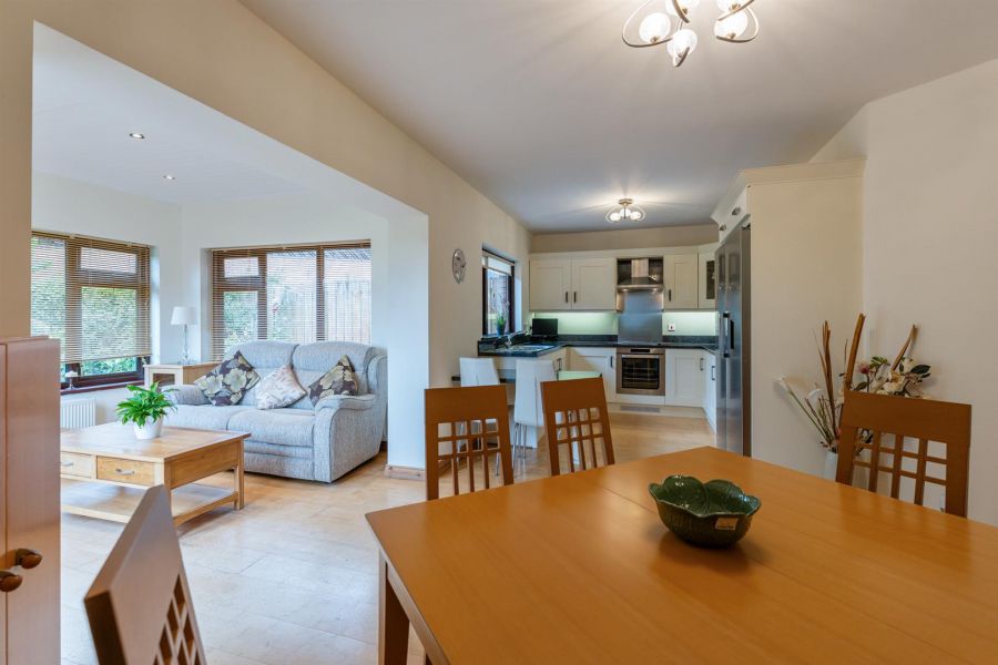 15 Grangewood Park