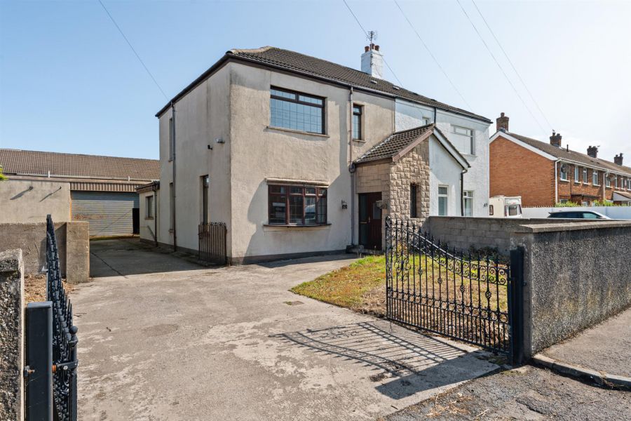 51 Larkfield Road