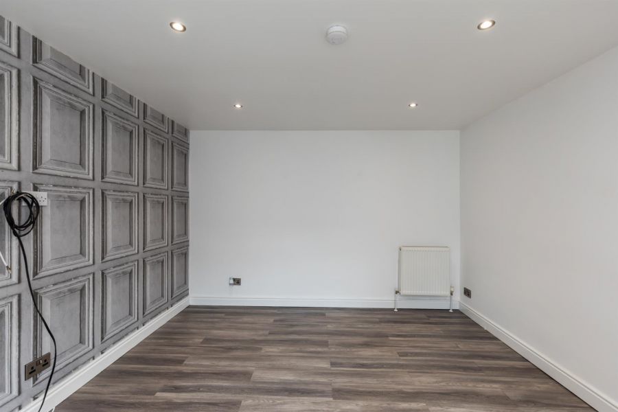 2 Kincraig Avenue