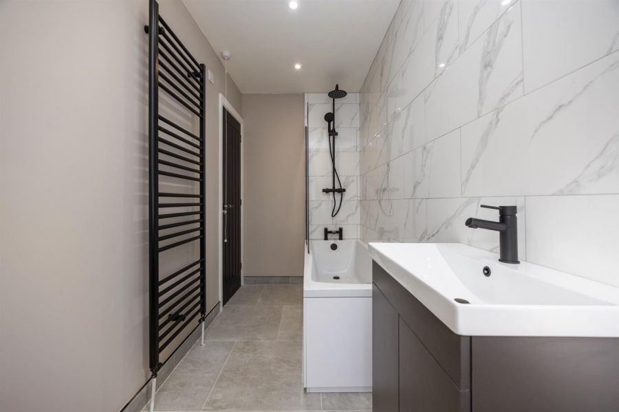 34 Dunraven Crescent