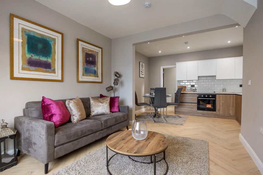 34 Dunraven Crescent
