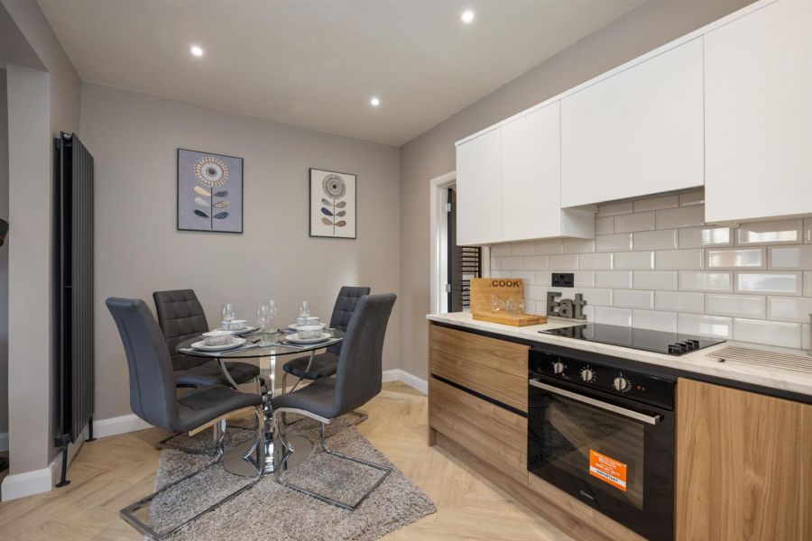 34 Dunraven Crescent
