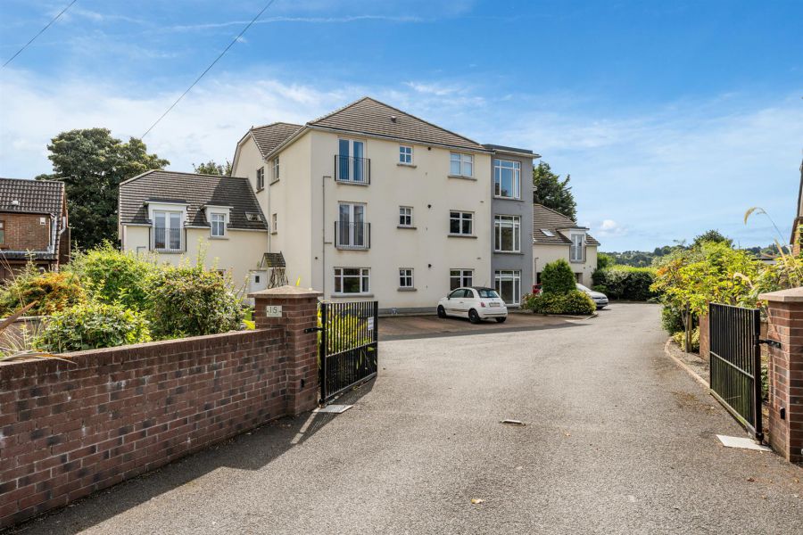 Apt 2, 15 Galway Park,Dundonald, Belfast, BT16 2AN
