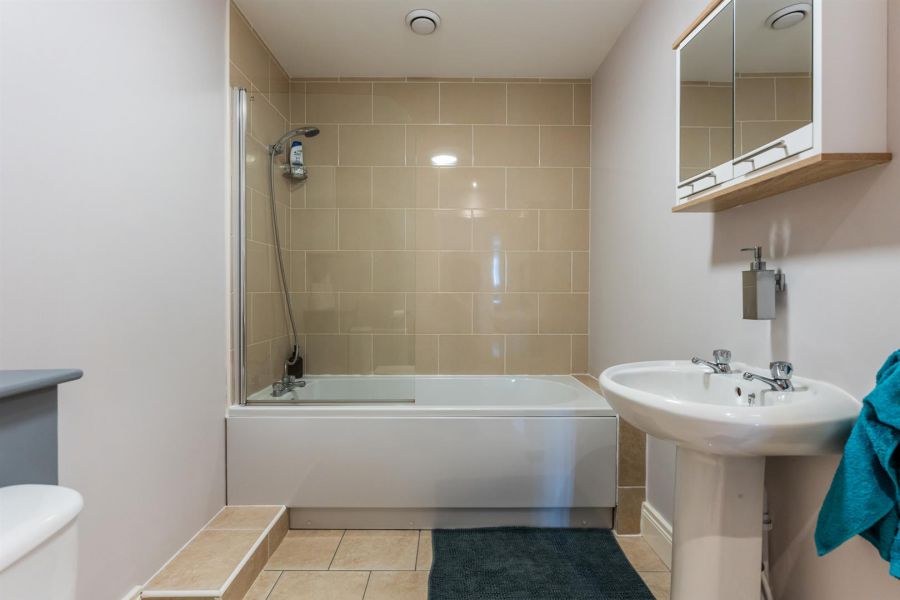 Apt 2, 15 Galway Park