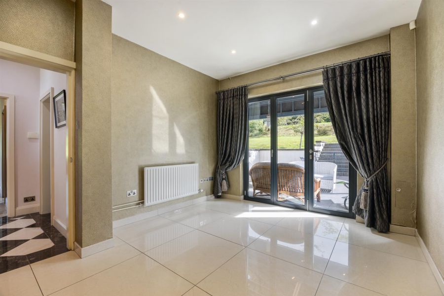 18 Larch Hill, Bangor Road