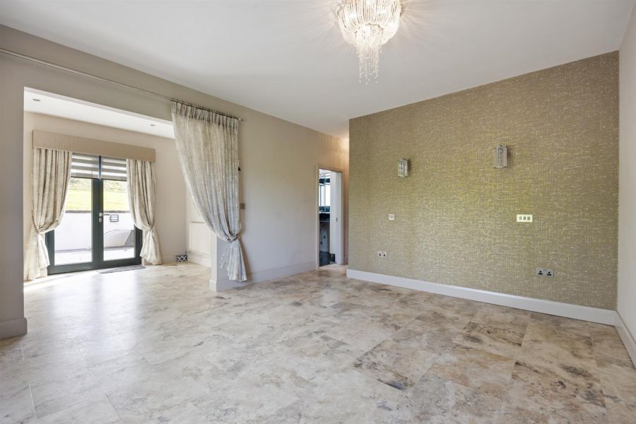 18 Larch Hill, Bangor Road