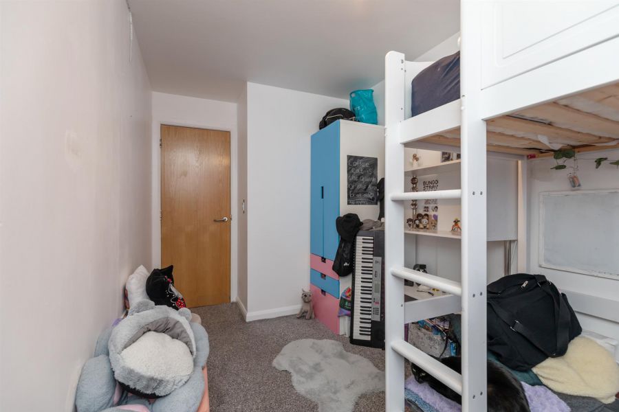 Apt 1, 3 Lewis Mews
