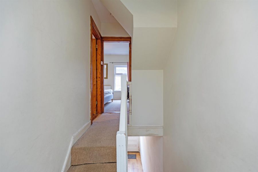 27 Belmont Avenue West