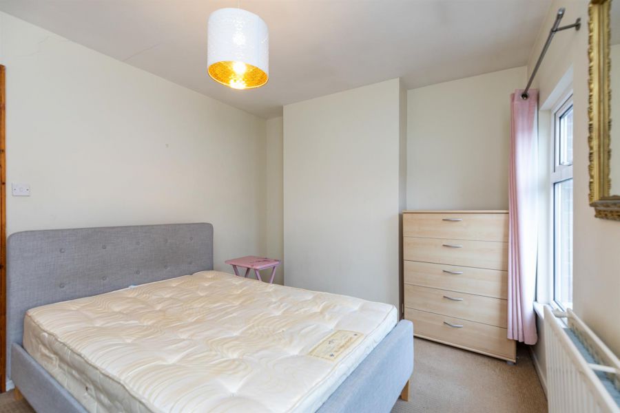 27 Belmont Avenue West