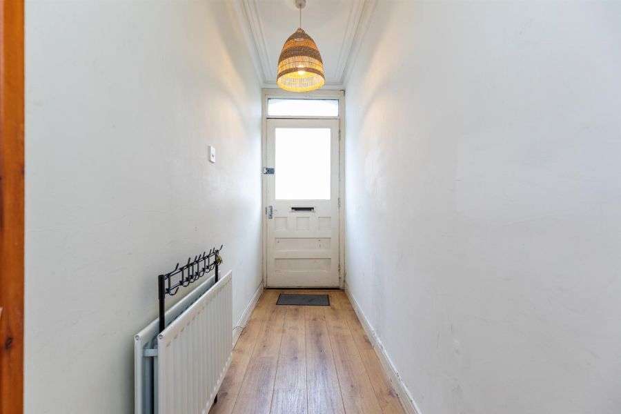 27 Belmont Avenue West