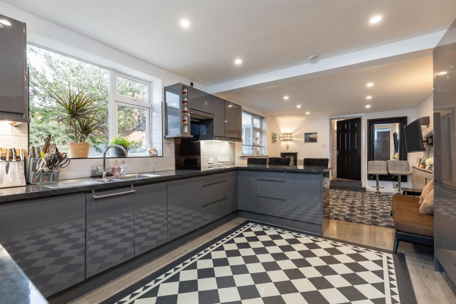 49 Larkfield Road
