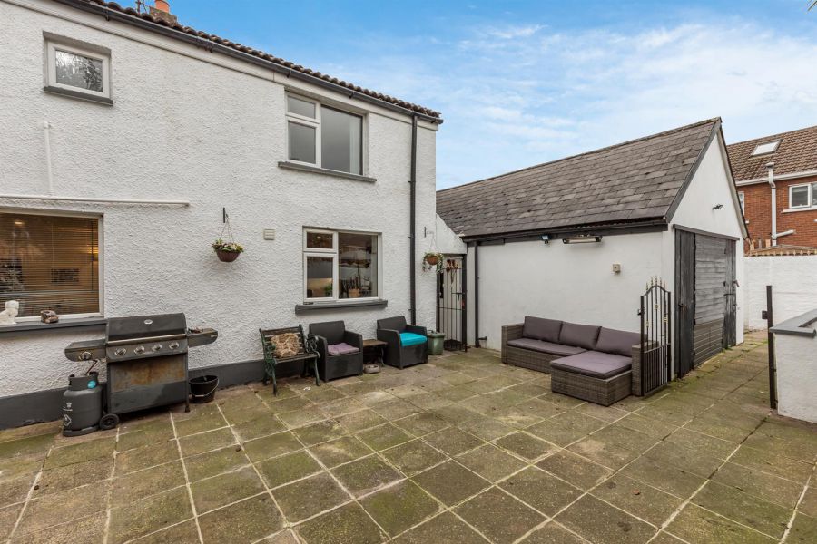 49 Larkfield Road