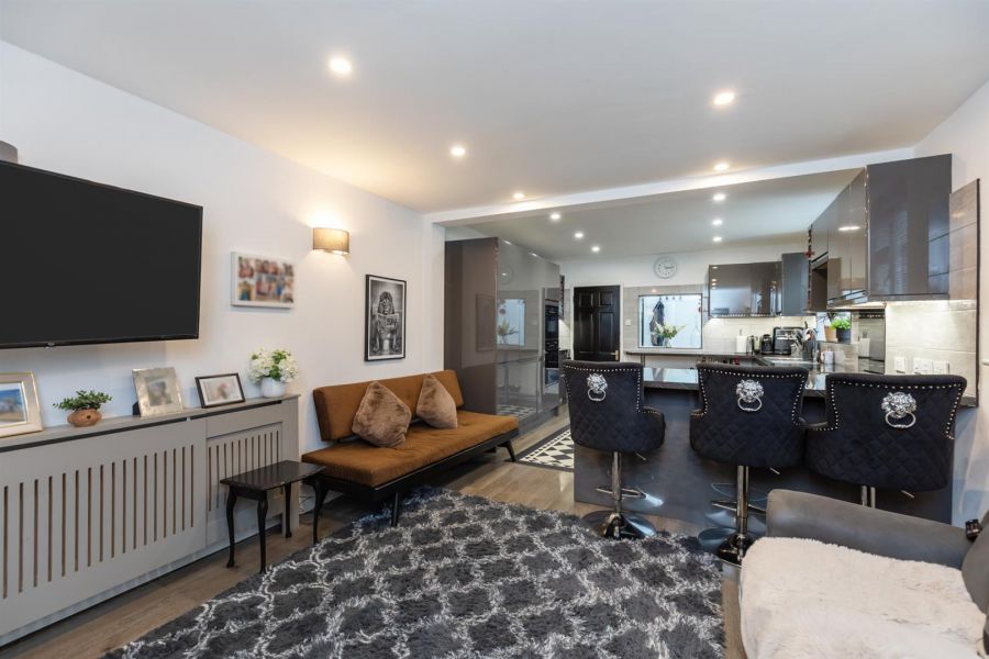 49 Larkfield Road